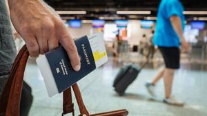 Union president: TSA workers want to be paid, not replaced by ICE