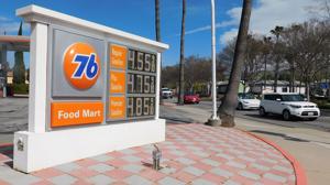 Gas prices climb in U.S., Southwest during war with Iran
