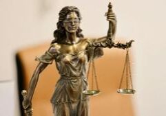 Illinois quick hits: Former police chief convicted of bribery; man sentenced for fraud