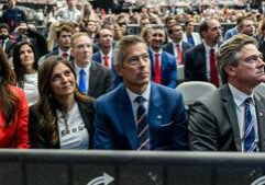 Duffy, FAA say Thanksgiving holiday air travel should operate smoothly