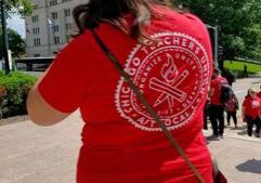 Op-Ed: Your kids now belong to the Chicago Teachers Union